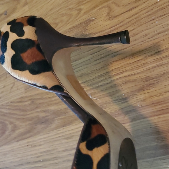 Peep toe pumps - Picture 4 of 5